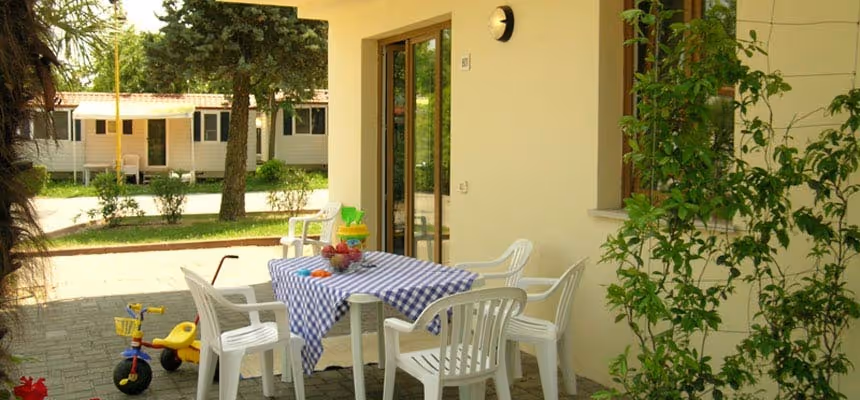 Appartement op de begane grond met terrasdeuren op Camping Bella Italia