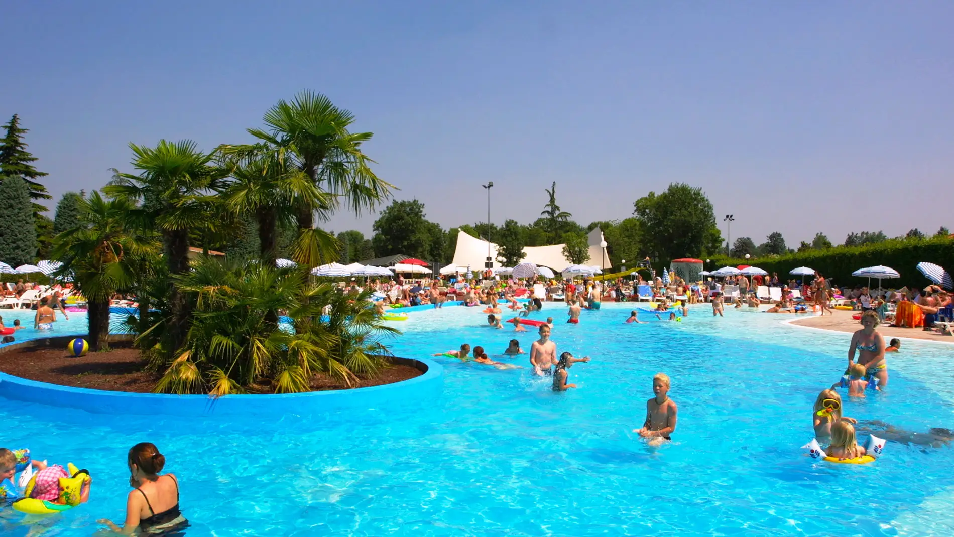 Camping Bella Italia aan het Gardameer
